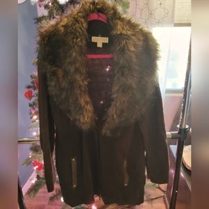 Michael Kors brown sweater w/detachable faux fur collar XL